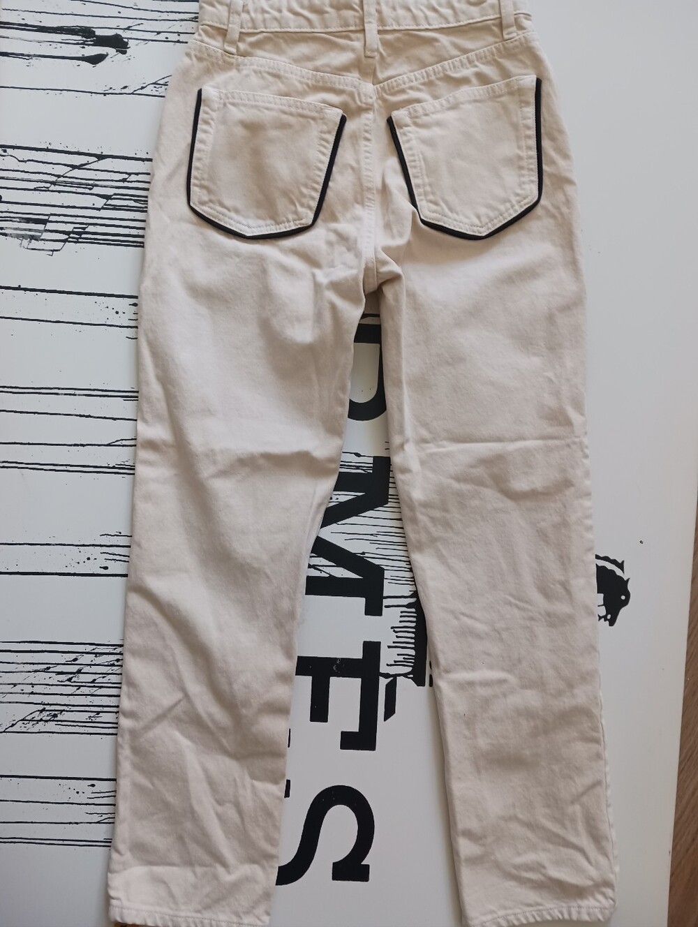 NWT Reformation Cynthia High H8gh Rise Straight Almond Jeans Size 25 - Picture 5 of 7